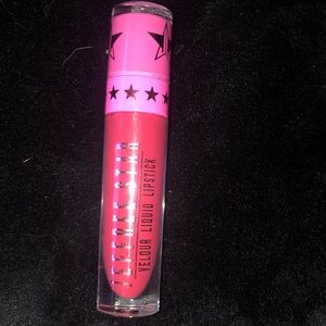 Jeffree Star lipstick